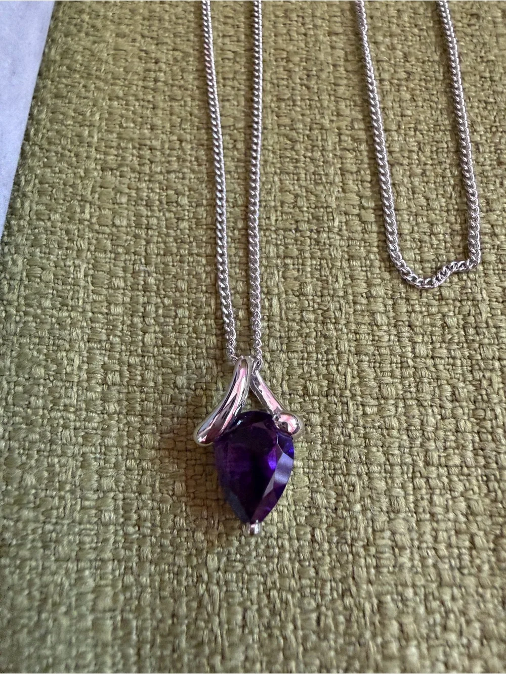 Amethyst Jeans elegant marquise